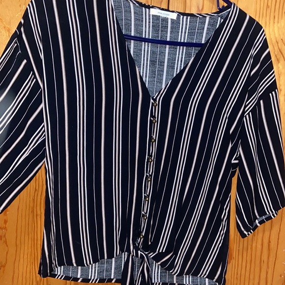 New tshirt from Maurices - Picture 1 of 1